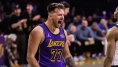 Luka Doncic'ten Eski Takımına 45 Sayılık Şok! Lakers Play-Off Yolunda