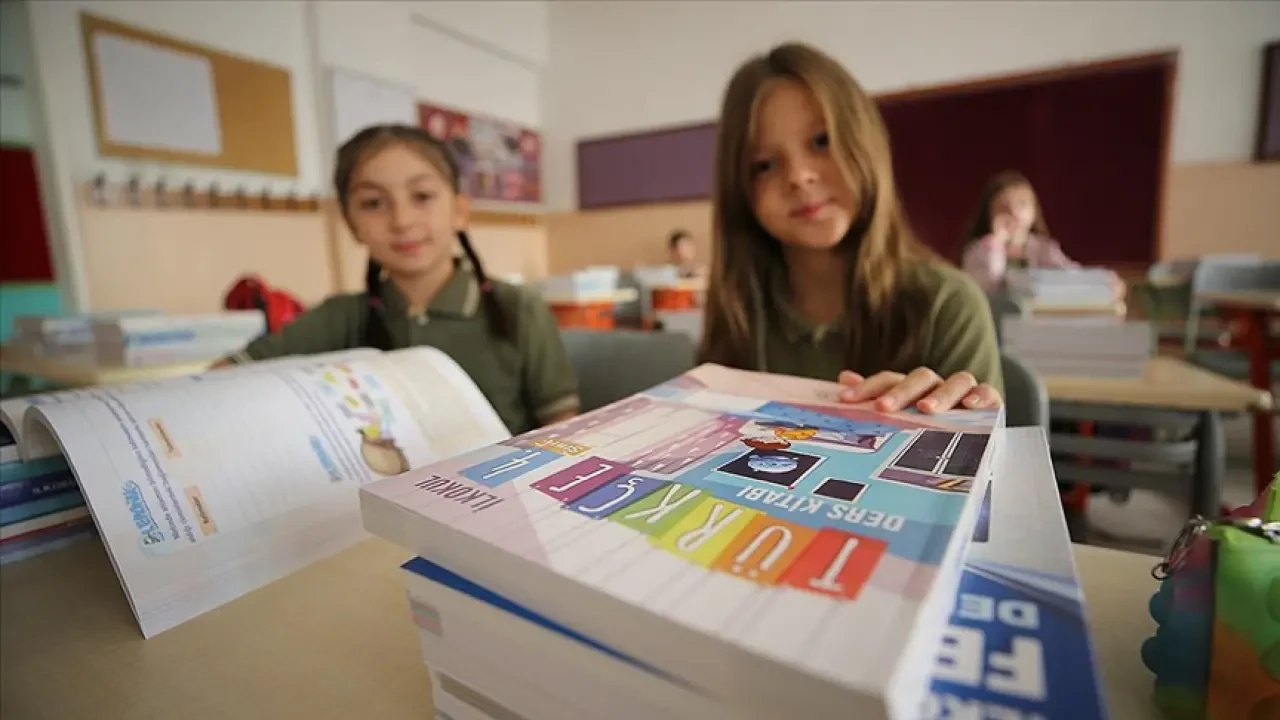 2025 Yaz Tatili Takvimi Belli Oldu: Okullar 20 Haziran’da Kapanıyor, Karne Günü Aynı Tarihte 1