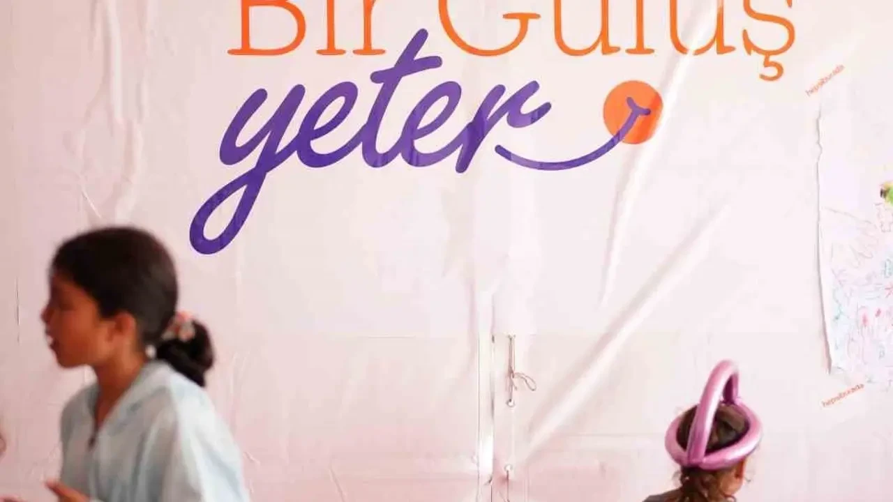 Hepsiburada’dan Depremzede Çocuklara 23 Nisan Hediyesi: Bir Umut Yolculuğu Başladı 2