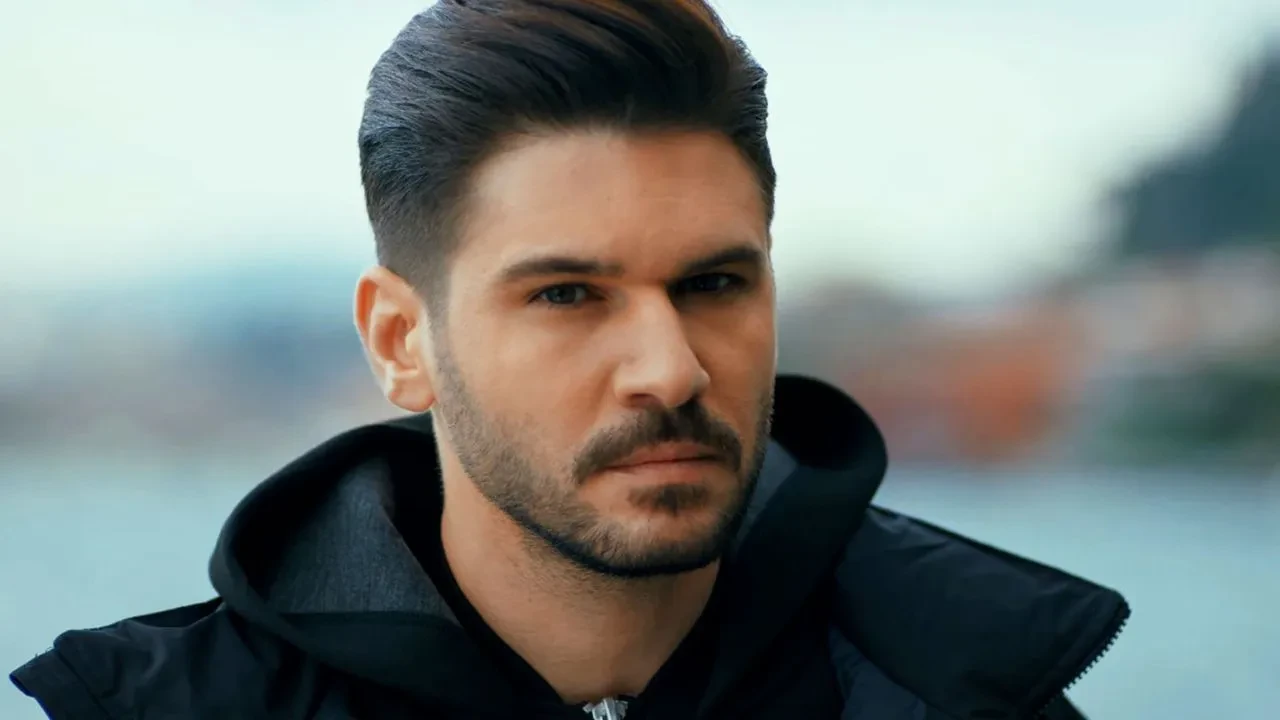 Ünlü Oyuncu Tolgahan Sayışman Oyunculuğu Bıraktı! Bakın Şimdi Ne Yapıyor