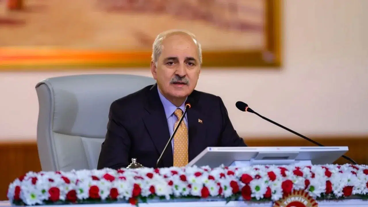 Numan Kurtulmuş Kürtçe Şiir Okumuştu: "Önemli Bir Kapıyı Açtım"