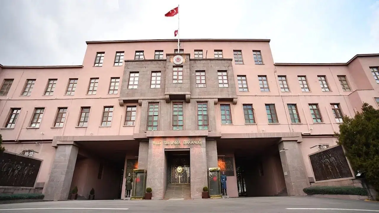 MSB Duyurdu: 2025 Yılı Muvazzaf Astsubay Başvuruları "O" Tarihte Sona Eriyor!