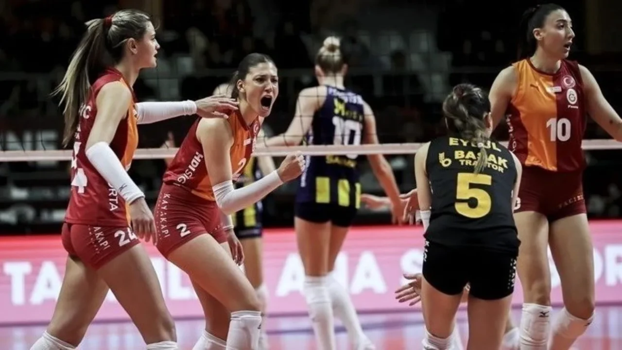 Galatasaray Daikin, Fenerbahçe Medicana'yı 3-2 Mağlup Ederek Avantajı Elde Etti