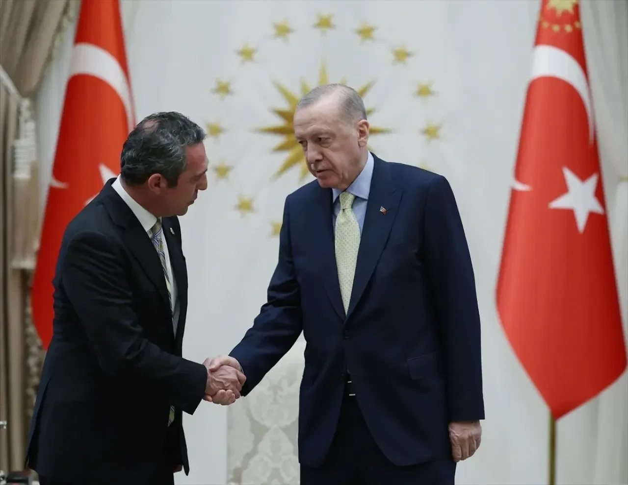 Cumhurbaşkanı Erdoğan, Ali Koç’u Külliye’de Ağırladı: Kritik Görüşme Basına Kapalı Yapıldı