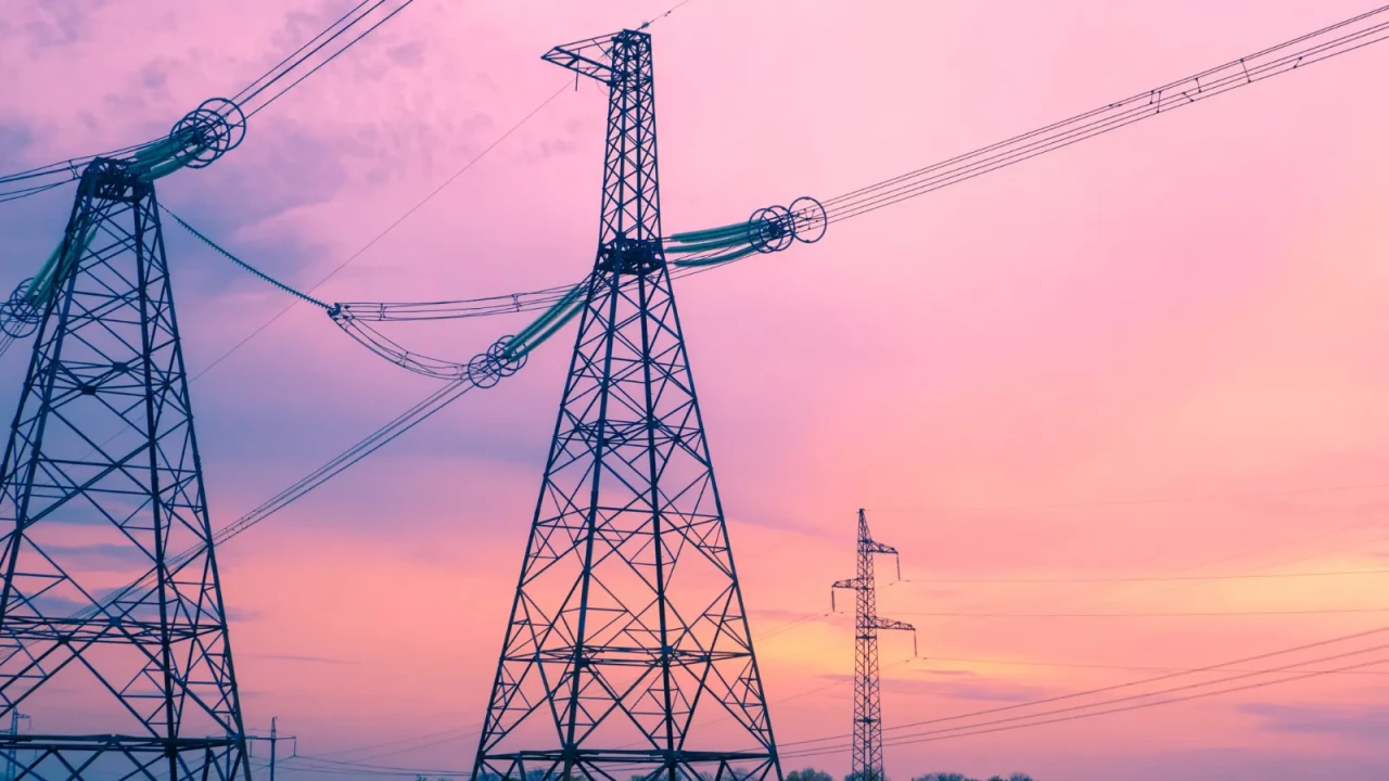 Avrupa’da Elektrikler Neden Kesildi? Hangi Ülkeler Etkilendi?