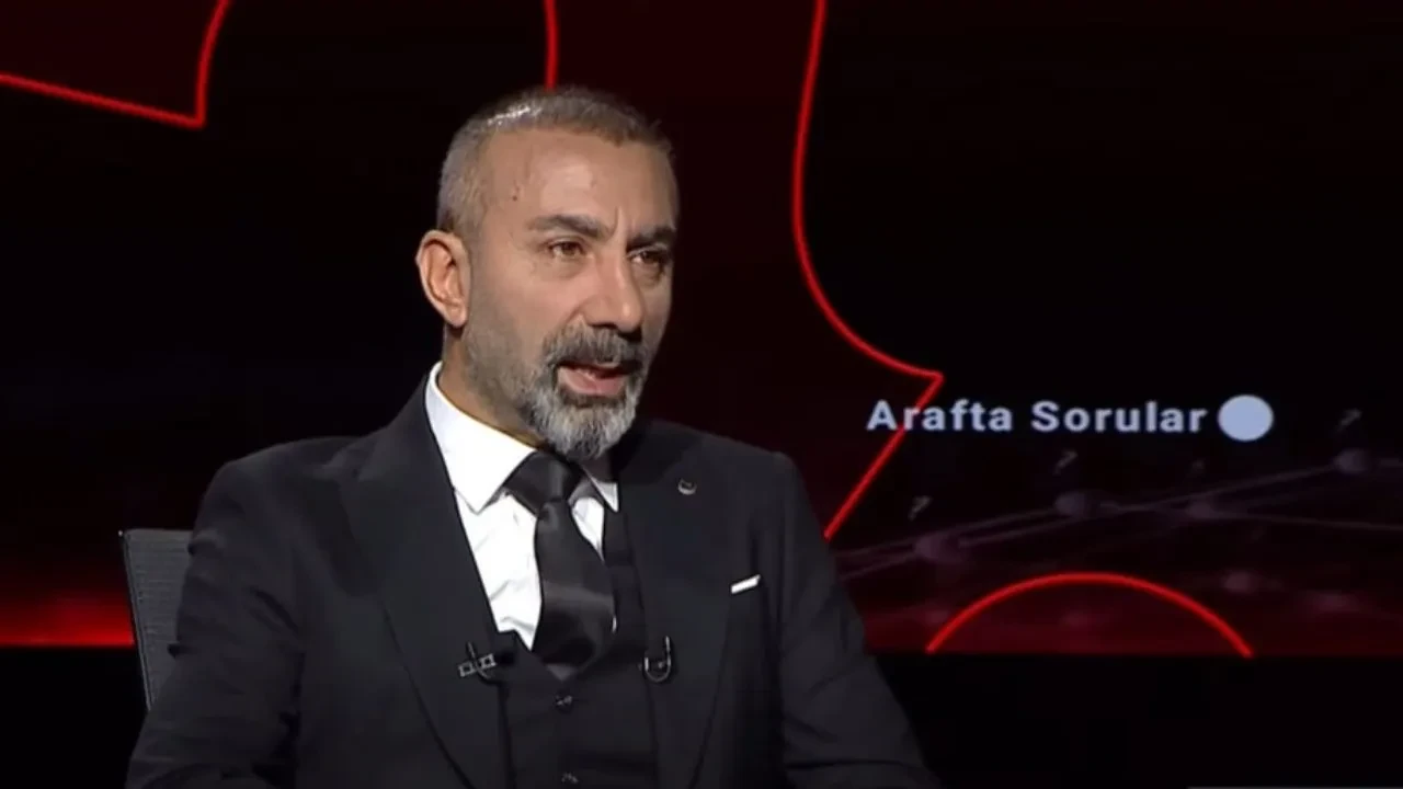 Metin Yıldız'dan Tiyatroya Başlangıç Hikayesi: "Dekor, Işık Taşımaktan Başladım"