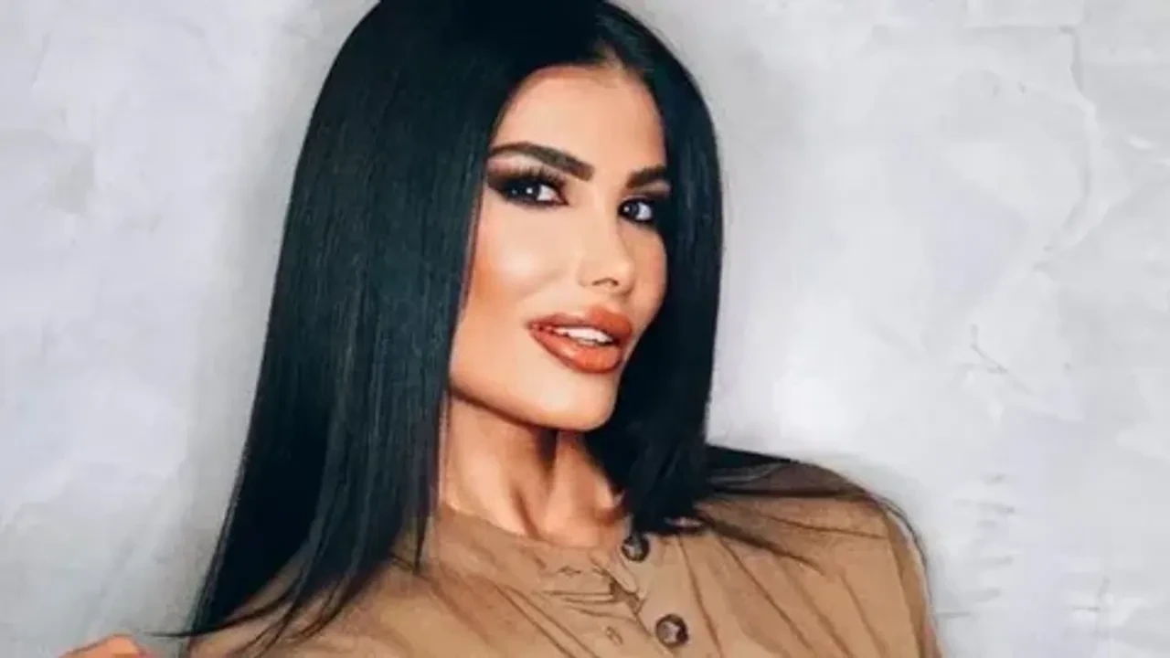 Şarkıcı Hatice'den Şok İtiraf: "Eşim, Vefat Eden İlk Eşimin Fotoğraf Çerçevesini Kafamda Kırdı"