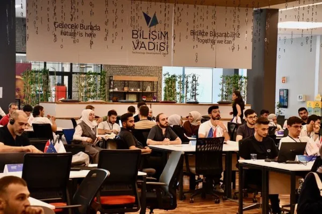 ENHANCER Animasyon Hackathonu Nedir? Genç Girişimcilere 15 Bin Euro Ödül