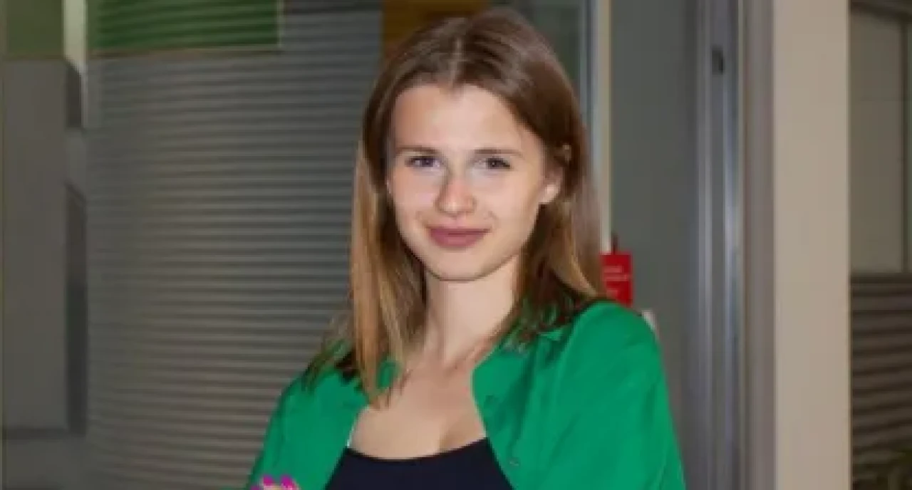 Sunucu Esra Çay Çocuğu Var Mı? Evli Mi, Kaç Yaşında, Aslen Nereli, Kimdir, Burcu?