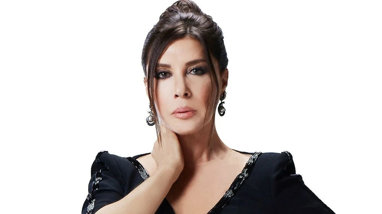 Nebahat Çehre 81 Yaşında Güzelliğiyle Büyüledi: Enerjisi ve Yaşam Sırlarıyla Gençlere Taş Çıkardı!