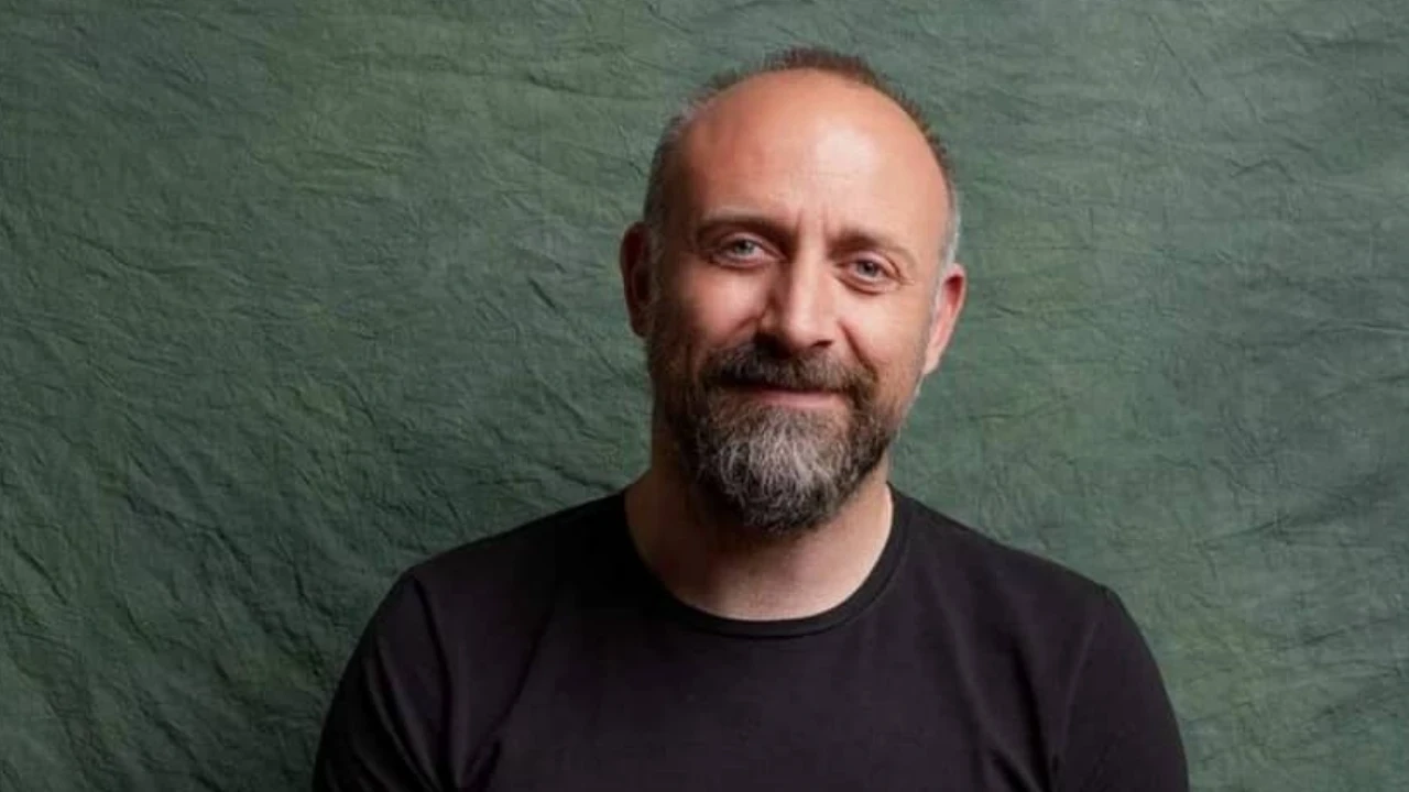 Halit Ergenç’ten Muhabirlere Örnek Tepki: “Lütfen Silin, Onlar Daha 18 Değil”