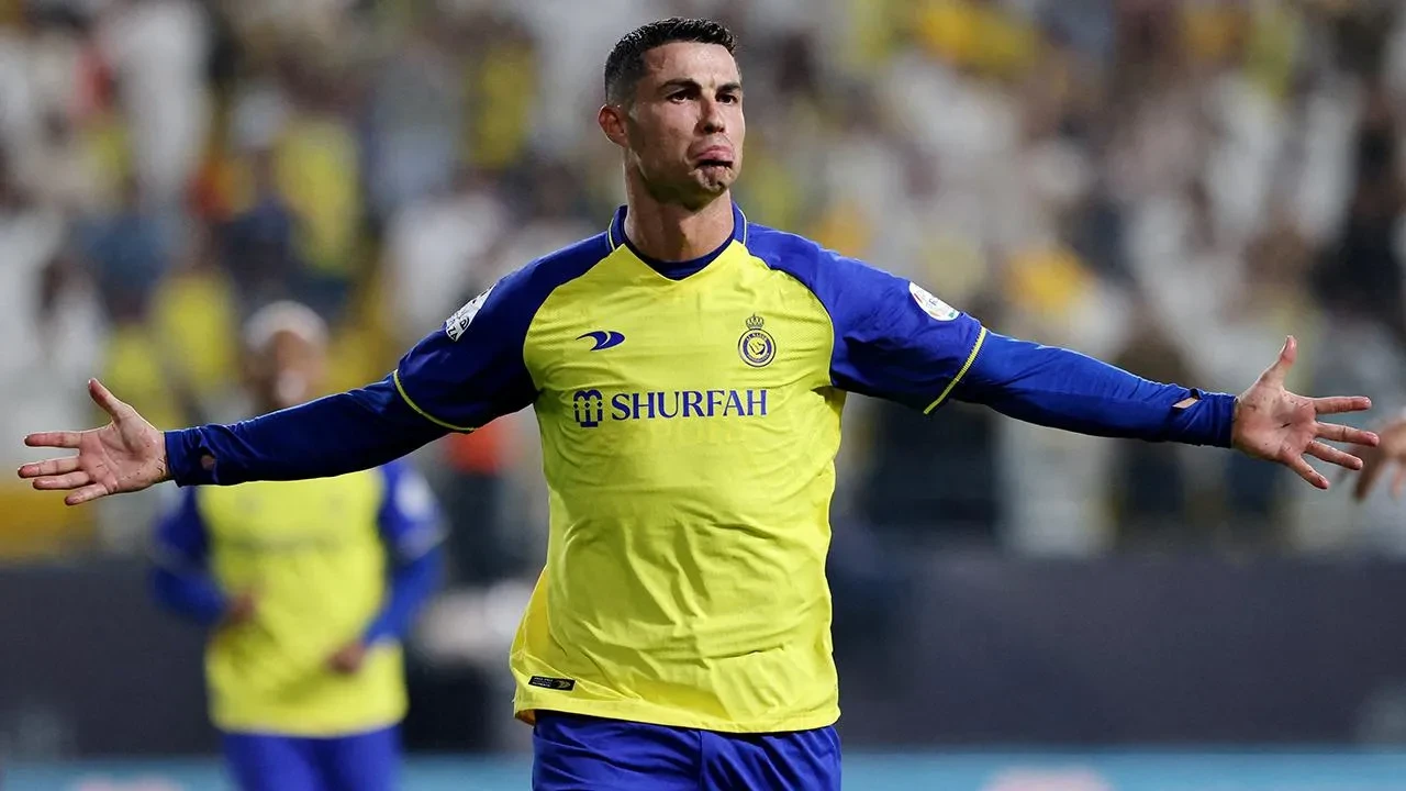 Cristiano Ronaldo’ya Rekor Sözleşme: Dakikada 36 Bin TL Kazanacak!