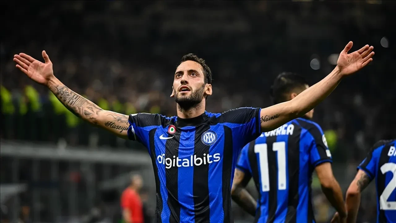 Hakan Çalhanoğlu'nun Babasından Galatasaray Taraftarını Heyecanlandıran Paylaşım!