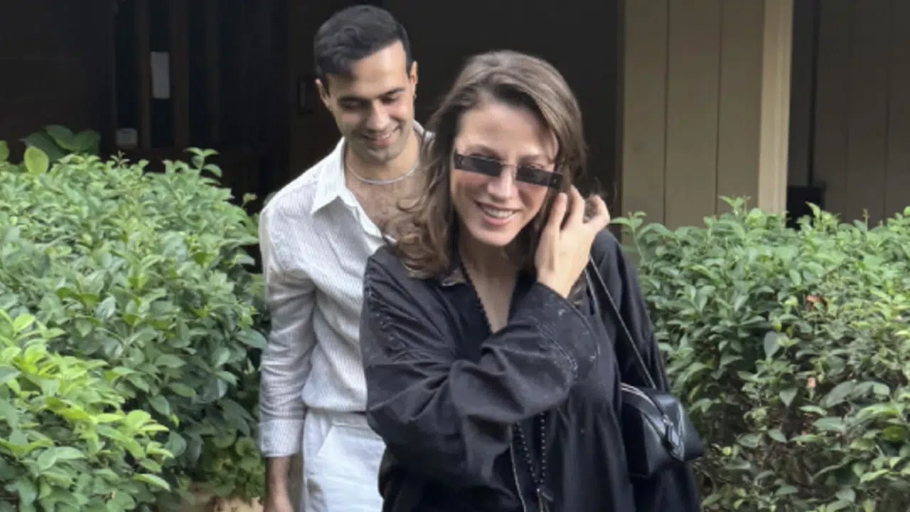 Serenay Sarıkaya ve Mert Demir’in Fransa Tatiline Vize Engeli!