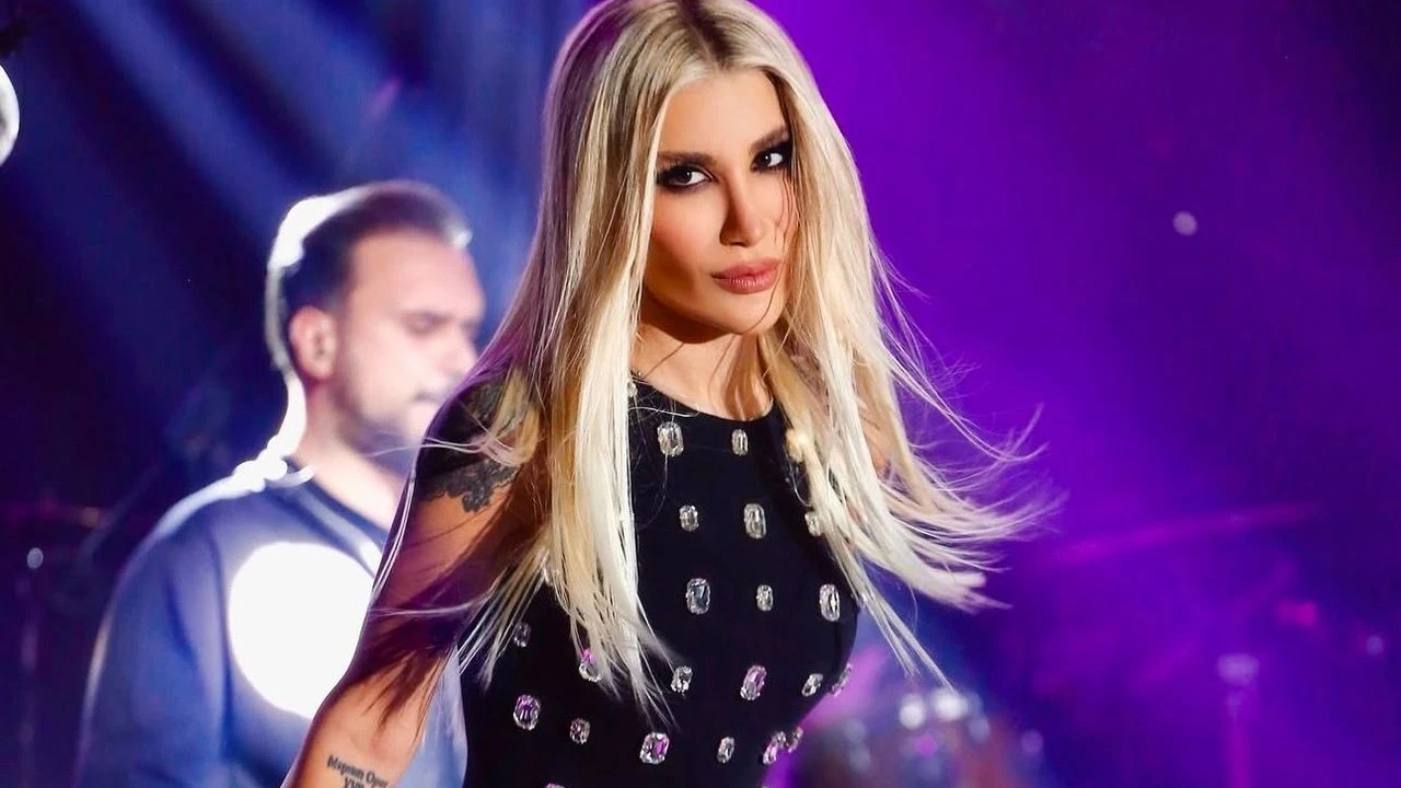 İrem Derici Yoğun Konser Temposu Sonrası Hastaneye Kaldırıldı