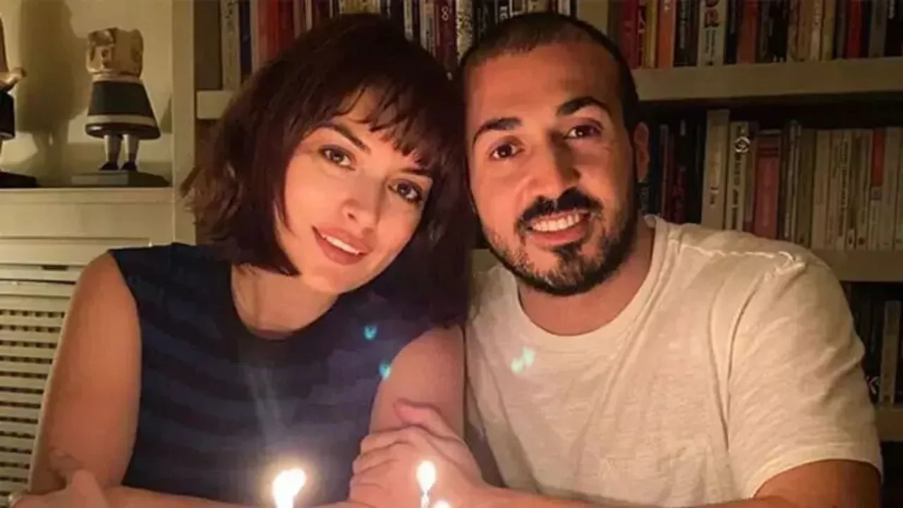 Ezgi Mola, Eski Eşine Zor Günlerinde Destek Olmak İçin Yanına Yerleşti!