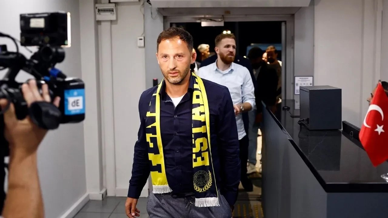 Tedesco İstanbul'da: "Fenerbahçe ile Maça Çıkmak İçin Sabırsızlanıyorum"