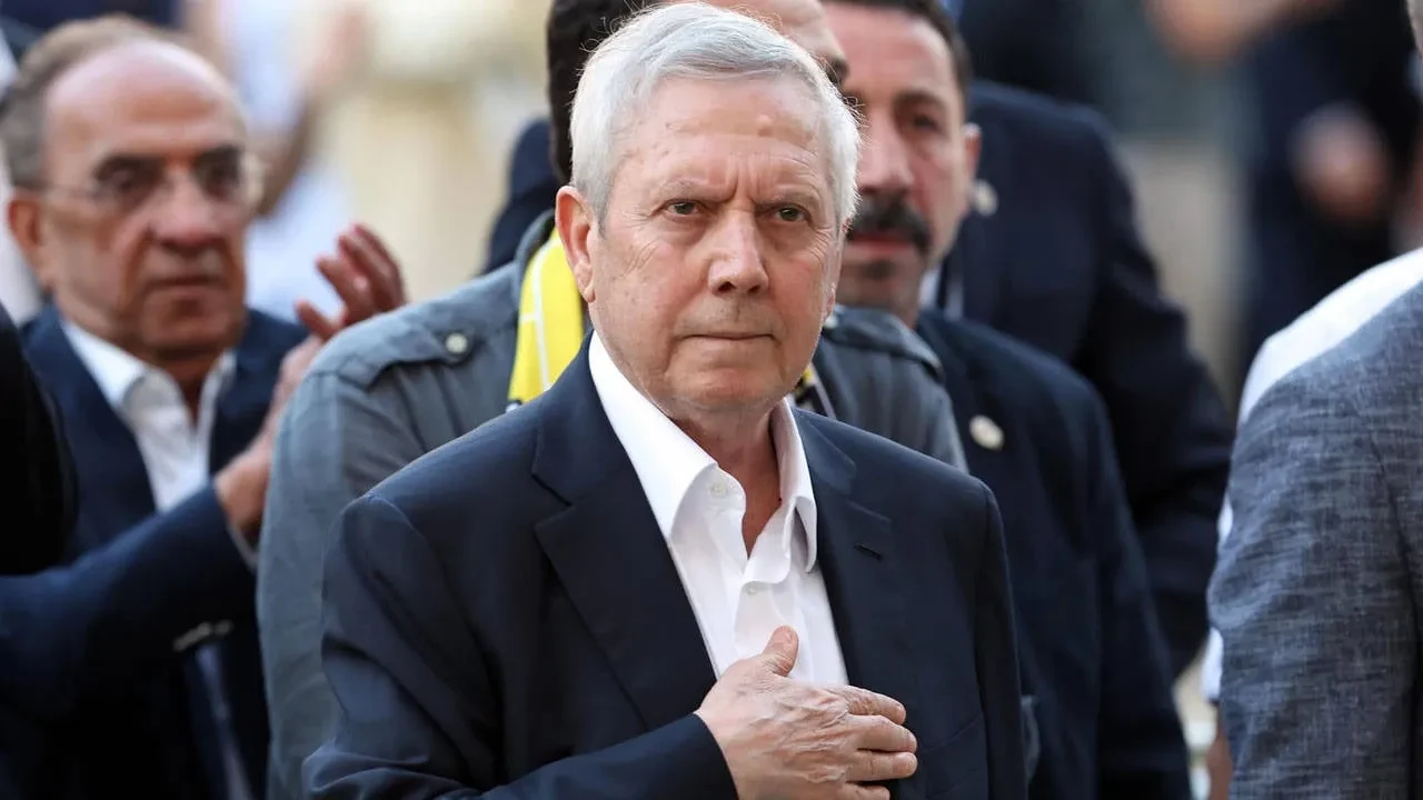 Aziz Yıldırım: "Yöneticilik Oyun Değildir! Babasının Parasıyla Alınmış Oyuncaklarla Oynayabilirler"
