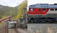 Slovakya'da İki Tren Çarpıştı! 100 Kişi Yaralandı, Enkaz Altında Pek Çok Kişi Kaldı