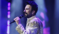 Tarkan’dan Yürek Yakan Şarkı: “Dönmüyor Giden”