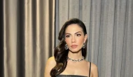 Demet Özdemir Memleketinde Baba Kucağında: "Biraz Dut, Biraz Kiraz"