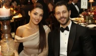 Hande Erçel Sabancı Ailesi ile Verdiği Pozla Gündem Oldu