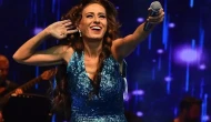 Yıldız Tilbe 59. Yaşını Sahnede Kutladı