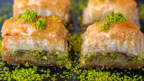Hürmüz Boğazı'ndaki gerilim baklava fiyatlarını vurdu: Hammadde krizinde yüzde 20 zam alarmı
