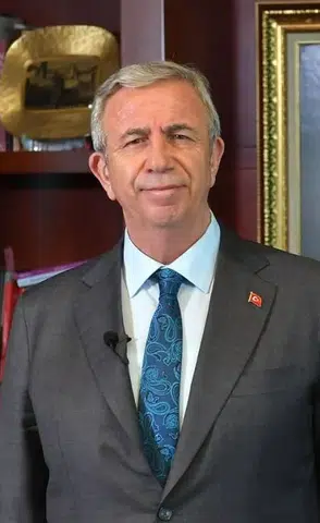 Mansur Yavaş: "Hukukun Üstünlüğü Yer Alacak Ya da Yok Olacağız"