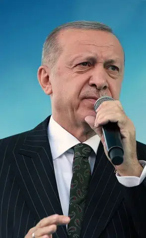 Cumhurbaşkanı Erdoğan Önemli Açıklamalarda Bulunuyor