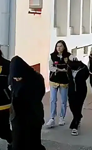 Kamu görevlisi yalanıyla milyonları götürdüler: 10 ilde eş zamanlı operasyonla çökertildiler