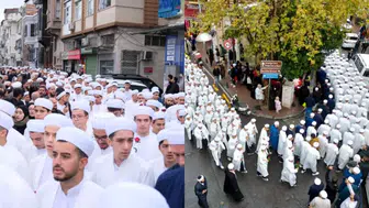İsmailağa Cemaati’nden Fatih’te İcazet Yürüyüşü!