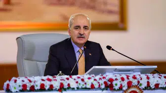 Numan Kurtulmuş Kürtçe Şiir Okumuştu: "Önemli Bir Kapıyı Açtım"