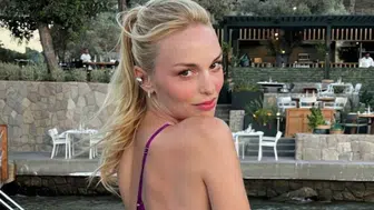 Nilperi Şahinkaya Gece Yarısı Aşka Geldi: "Aşığım Saat 04.58 Post Koyuyorum"