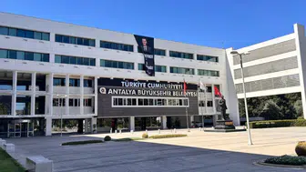 Antalya Büyükşehir Belediyesine Bir Operasyon Daha: 7 Kişi Gözaltına Alındı!