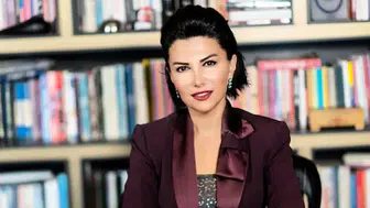 Gazeteci Sedef Kabaş’a Merkez Bankası Başkanı Paylaşımı Nedeniyle 10 Ay Hapis Verildi!