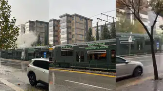 Gaziantep’te Tramvaya Yıldırım İsabet Etti: Yolcular Panikledi!