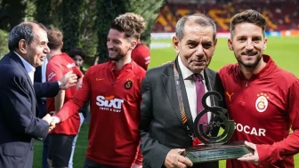 Mertens Galatasaray'dan Ayrılıyor! Manchester City'nin Yıldızıyla Görüşmeler Başladı