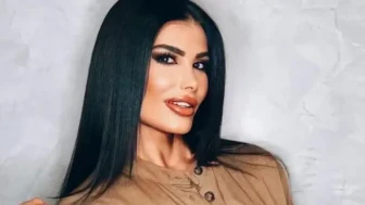 Şarkıcı Hatice'den Şok İtiraf: "Eşim, Vefat Eden İlk Eşimin Fotoğraf Çerçevesini Kafamda Kırdı"