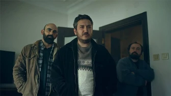 Feyyaz Yiğit’in ‘Gibi’ Dizisindeki Kazağı 5.200 TL'ye Satışta!