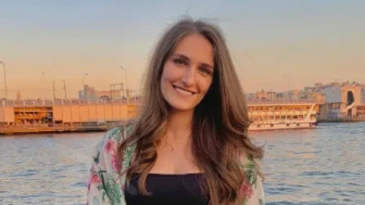Rezzan Yetiş Kimdir? Kaç Yaşında, Nereli, Mesleği Ne, Evli Mi, Eşi Kim, Instagram Hesabı ve Özel Hayatı