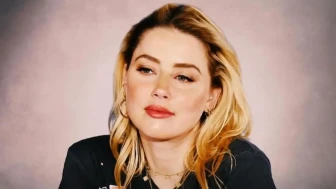 Johnny Depp ile Yaşadıkları ile Gündem Olan Amber Heard Anneliğini Paylaştı