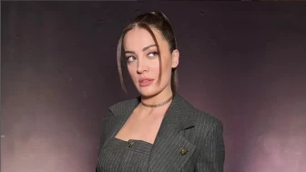 İrem Sak’tan Havalimanı Röportajlarına Gönderme: “35 Kez Amerika’ya Gittim, Hiç Görmediniz!”