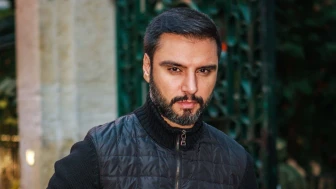 Alişan Gözyaşları İçinde Konuştu: “Babasızlığı Hissettirmemek Daha Zor”