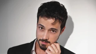 Mert Yazıcıoğlu Yüz Felci Geçirdiğini Açıkladı