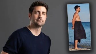 Çağlar Ertuğrul’dan Ben Affleck’in Havlulu Pozuna Mizahi Yanıt: “Grok, Bu Doğru Mu?”