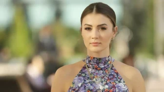 Burcu Özberk’ten Bali Tepkisi: “Kira Fiyatlarını Türkler Şişiriyor”