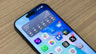 Apple'dan iOS 26 Beta 3 ile "Liquid Glass" Tasarımında Önemli Değişiklik!