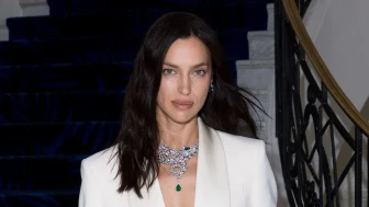 Irina Shayk Yerebatan Sarnıcı’ndaki Medusa Pozu ile Sosyal Medyada Gündem Oldu!