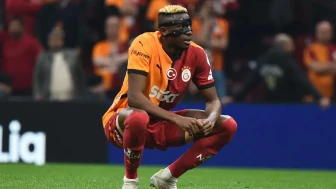 Victor Osimhen Napoli'ye Rest Çekti